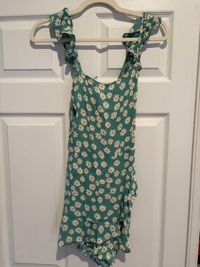 mahina Green Floral Romper with White Daisies